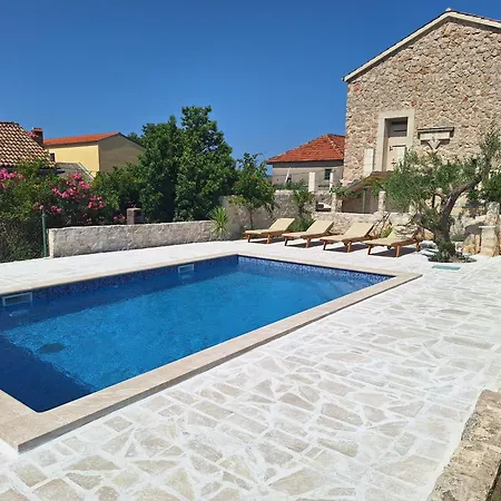 Kamena Kuca Roko Villa