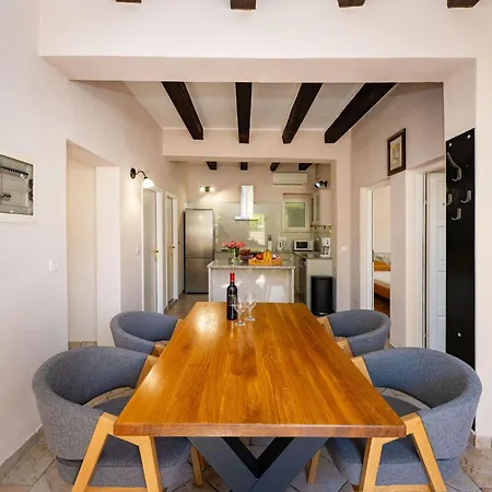 Villa Kamena Kuca Roko Sveti Filip i Jakov