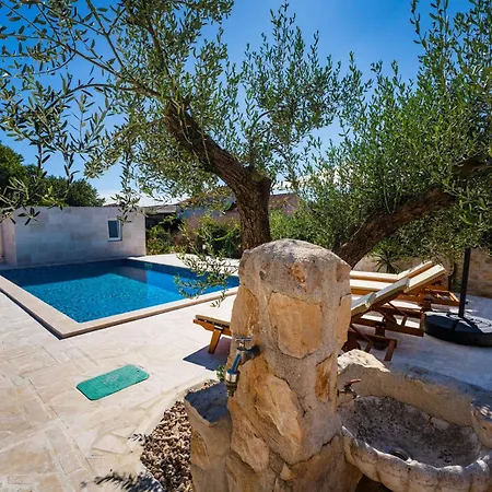 Villa Kamena Kuca Roko Sveti Filip i Jakov